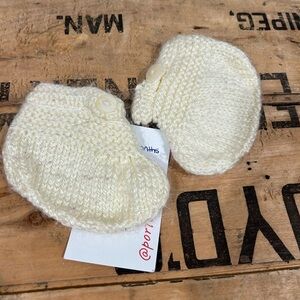 3-6 months Vintage hand knit booties